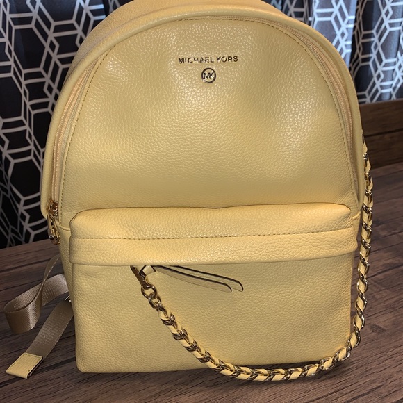NWT Michael Kors buttercup backpack - Picture 1 of 5